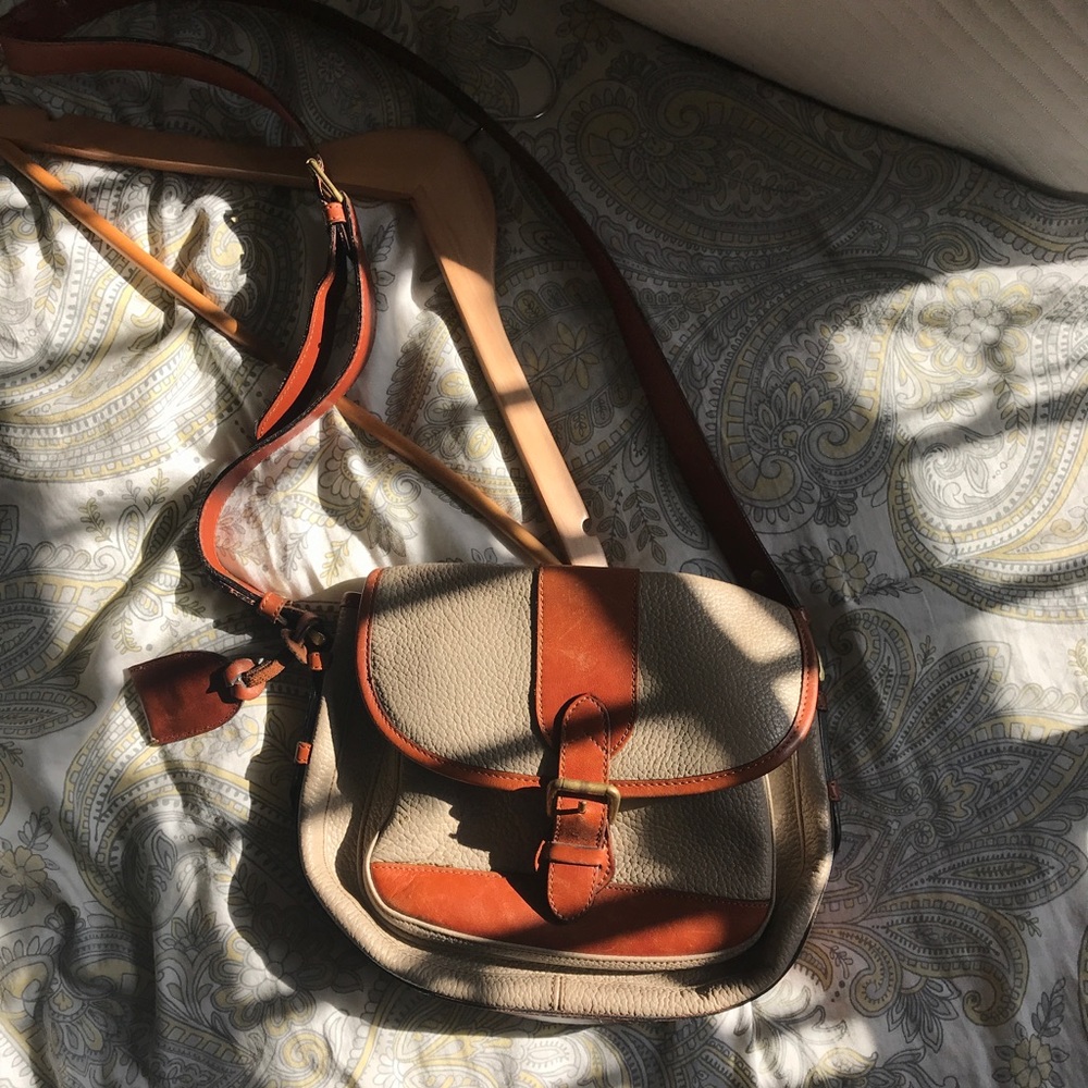 Tan+Chesnut Cross-Body Bag/Sachel